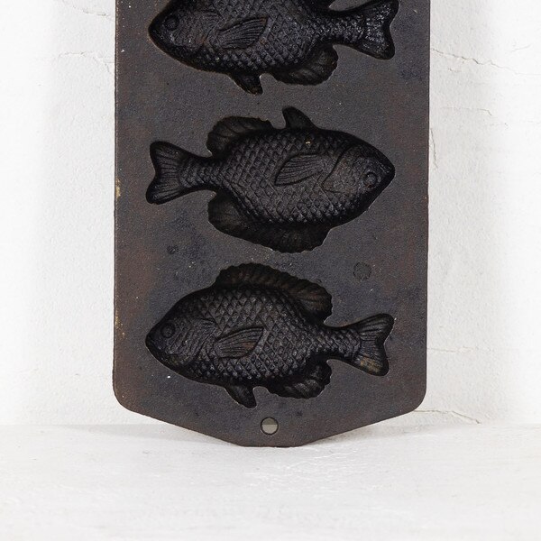 Cast Iron Fish Mold